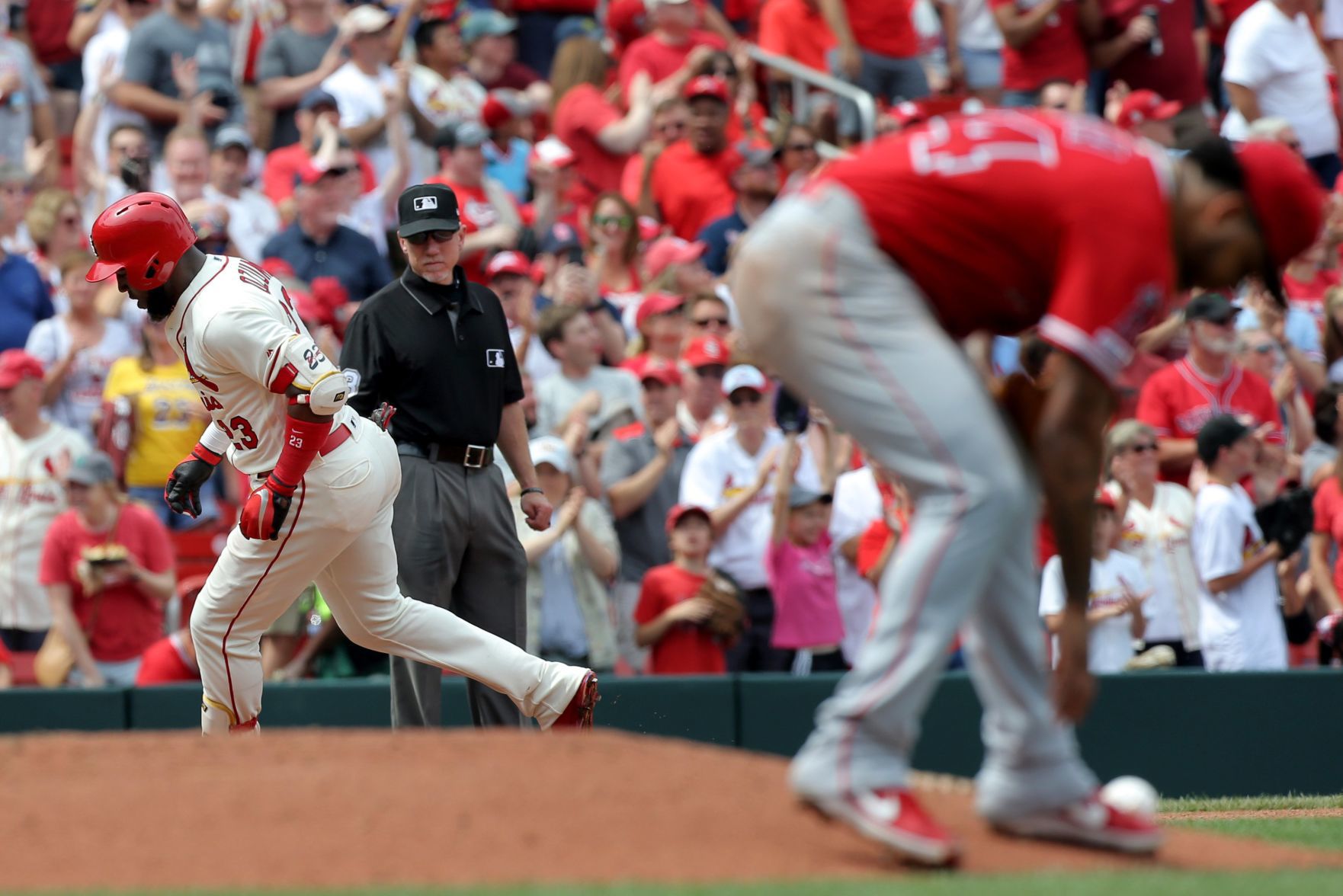 Cardinals 4, Angels 2